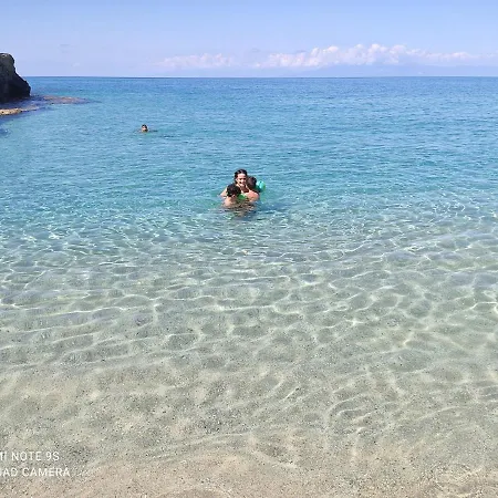 شقة Gilda's House - Marina Di Zambrone, Tropea E Capo Vaticano زامبروني